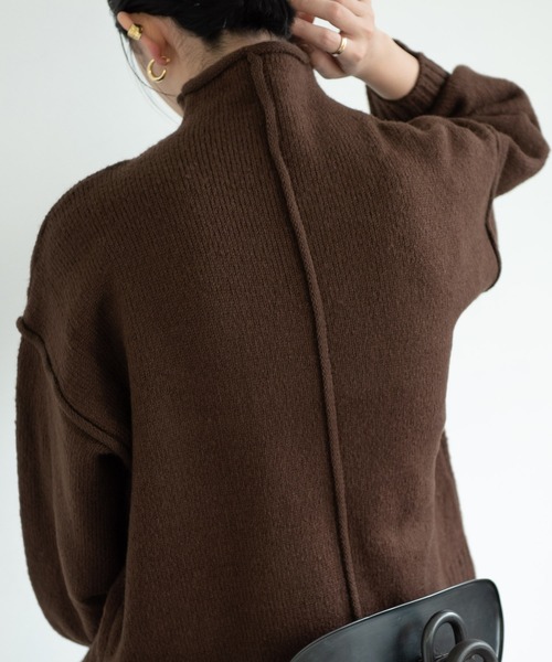 Aunt Marie's(アントマリーズ)の「パイピングボリュームスリーブタートルニット / AUNTMARIE'S(ニット/セーター・レディース・ブラック/ナチュラル/ベージュ/ブラウン/ライトブルー/ライトグリーン・FREE)」の22枚目の写真