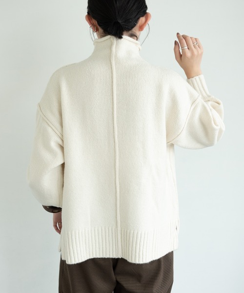 Aunt Marie's(アントマリーズ)の「パイピングボリュームスリーブタートルニット / AUNTMARIE'S(ニット/セーター・レディース・ブラック/ナチュラル/ベージュ/ブラウン/ライトブルー/ライトグリーン・FREE)」の14枚目の写真