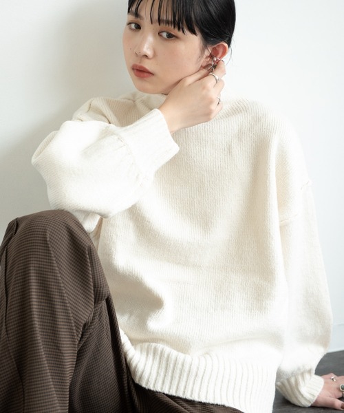 Aunt Marie's(アントマリーズ)の「パイピングボリュームスリーブタートルニット / AUNTMARIE'S(ニット/セーター・レディース・ブラック/ナチュラル/ベージュ/ブラウン/ライトブルー/ライトグリーン・FREE)」の20枚目の写真