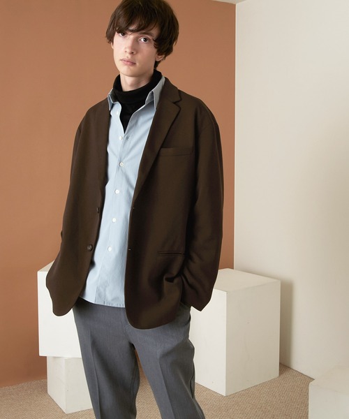 EMMA CLOTHES（エマクローズ）の「梨地ルーズリラックス ドレープ オーバーサイズ シングルテーラードジャケット EMMA CLOTHES（テーラードジャケット・メンズ・ブラック/ダークブラウン/グレー系その他/ブラウン系その他/ベージュ系その他/グリーン系その他/グレイッシュベージュ/ダークネイビー/ライラック・M/L/S）」の4枚目の写真