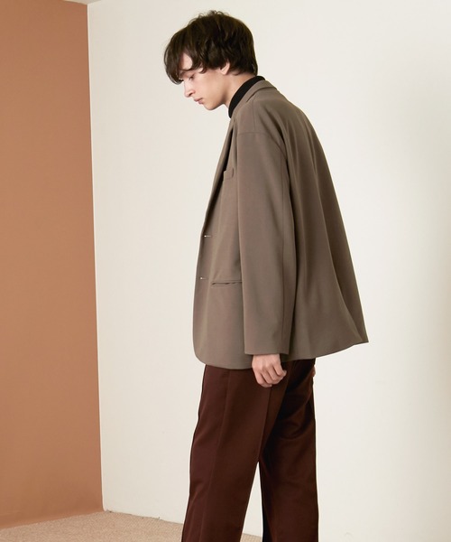 EMMA CLOTHES（エマクローズ）の「梨地ルーズリラックス ドレープ オーバーサイズ シングルテーラードジャケット EMMA CLOTHES（テーラードジャケット・メンズ・ブラック/ダークブラウン/グレー系その他/ブラウン系その他/ベージュ系その他/グリーン系その他/グレイッシュベージュ/ダークネイビー/ライラック・M/L/S）」の16枚目の写真