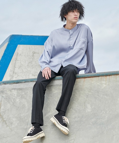 act'm（アクトム）の「シルクライク1ポケット バンドカラー長袖ルーズシャツ（シャツ/ブラウス・メンズ・ホワイト/ブラック/サックスブルー・S/M/L）」の7枚目の写真