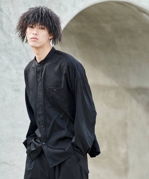 act'm（アクトム）の「シルクライク1ポケット バンドカラー長袖ルーズシャツ（シャツ/ブラウス・メンズ・ホワイト/ブラック/サックスブルー・S/M/L）」の21枚目の写真