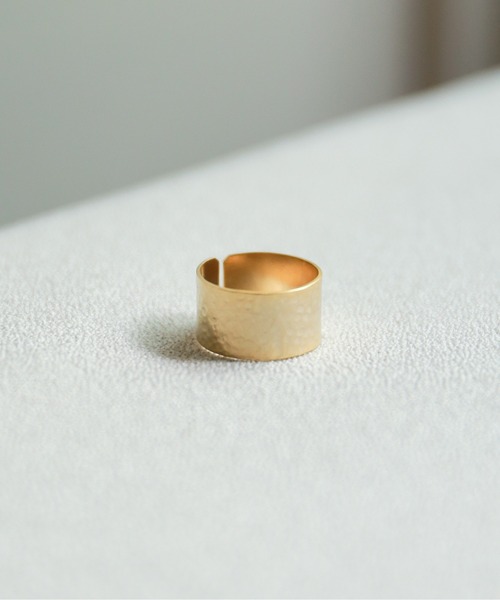 rapiecage（ラピエサージュ）の「ワイドプレートリング（リング・レディース・シルバー/ゴールド・FREE）」の7枚目の写真