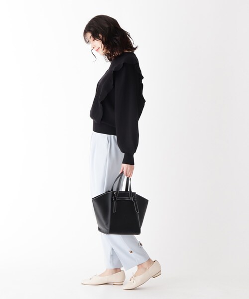 AG by aquagirl（エージーバイアクアガール）の「◆軽量ソフト合皮結び持ち手トート（トートバッグ・レディース・ブラック/オフホワイト/キャメル・00）」の6枚目の写真