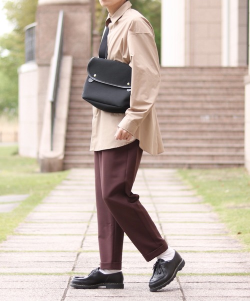 INTER FACTORY（インターファクトリー）の「ファッションインフルエンサー howell - ワイドテーパードグルカスラックス　made in INTER FACTORY（スラックス・メンズ・ブラウン/ネイビー・LARGE/MEDIUM）」の22枚目の写真