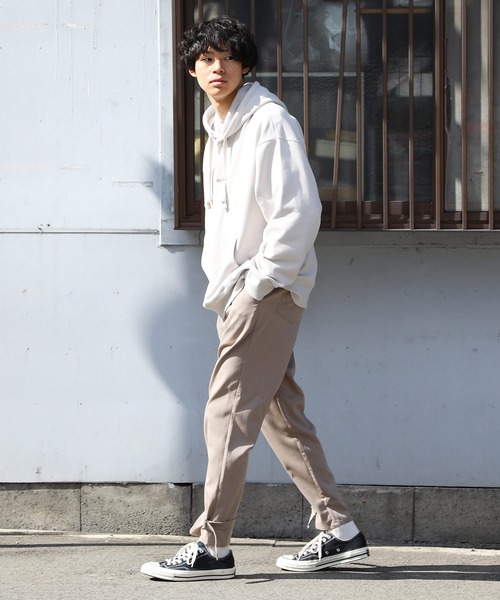 Air Tokyo（エアートウキョー）の「裾 ベルト 2WAY タック ワイドパンツ（その他パンツ・メンズ・ホワイト/ブラック/グレイッシュベージュ・MEDIUM/LARGE）」の8枚目の写真