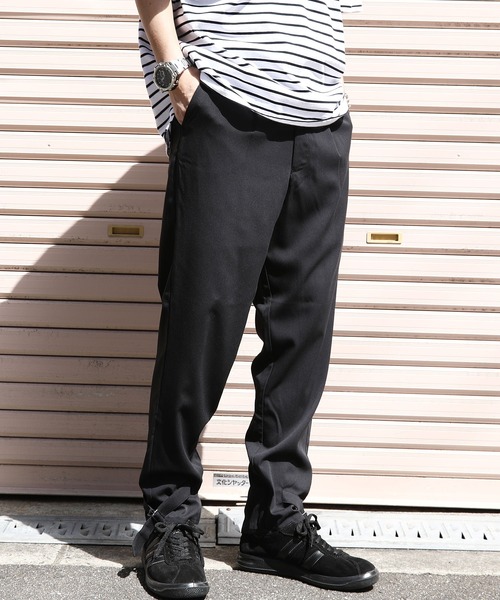 Air Tokyo（エアートウキョー）の「裾 ベルト 2WAY タック ワイドパンツ（その他パンツ・メンズ・ホワイト/ブラック/グレイッシュベージュ・MEDIUM/LARGE）」の13枚目の写真