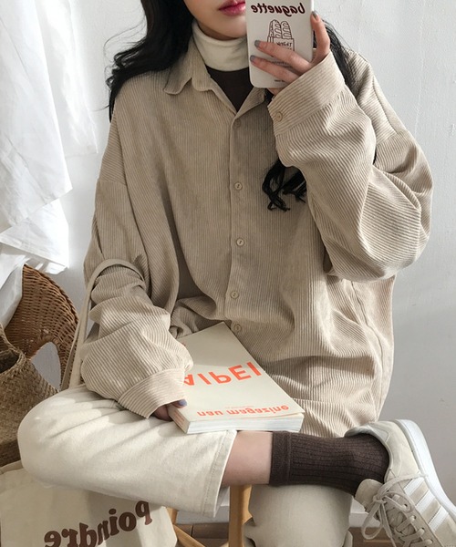 aimoha(アイモハ)の「コーデュロイ シンプルオーバーシャツ(シャツ/ブラウス・レディース・ブルー/ベージュ/グレー・FREE)」の6枚目の写真