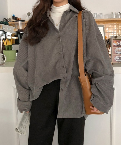 aimoha(アイモハ)の「コーデュロイ シンプルオーバーシャツ(シャツ/ブラウス・レディース・ブルー/ベージュ/グレー・FREE)」の22枚目の写真