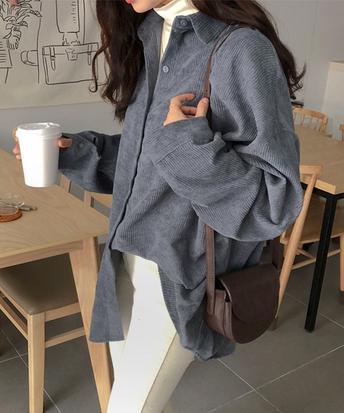 aimoha(アイモハ)の「コーデュロイ シンプルオーバーシャツ(シャツ/ブラウス・レディース・ブルー/ベージュ/グレー・FREE)」の9枚目の写真