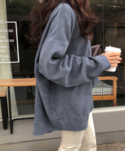 aimoha(アイモハ)の「コーデュロイ シンプルオーバーシャツ(シャツ/ブラウス・レディース・ブルー/ベージュ/グレー・FREE)」の17枚目の写真