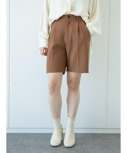 earth music&ecology（アースミュージックアンドエコロジー）の「タックハーフカットパンツ　＊（その他パンツ・レディース・その他8/ブラウン・MEDIUM/SMALL）」の13枚目の写真