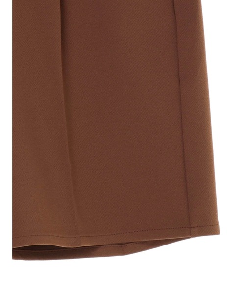 earth music&ecology（アースミュージックアンドエコロジー）の「タックハーフカットパンツ　＊（その他パンツ・レディース・その他8/ブラウン・MEDIUM/SMALL）」の4枚目の写真