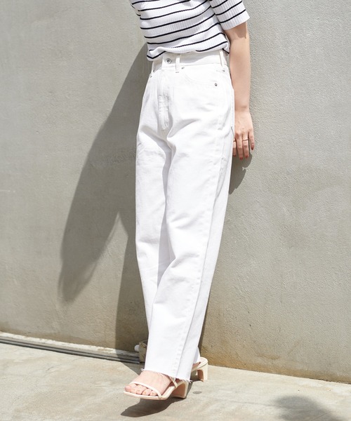 natural couture（ナチュラルクチュール）の「ニュートラルデニム（デニムパンツ・レディース・オフホワイト/インディゴブルー/ブルー・SMALL/MEDIUM/LARGE）」の10枚目の写真