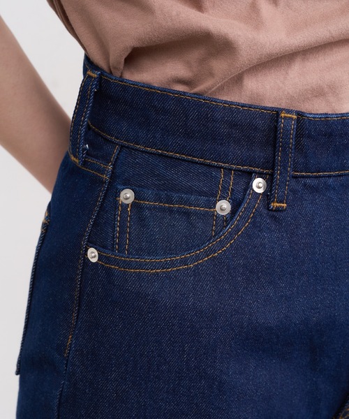 natural couture（ナチュラルクチュール）の「ニュートラルデニム（デニムパンツ・レディース・オフホワイト/インディゴブルー/ブルー・SMALL/MEDIUM/LARGE）」の8枚目の写真