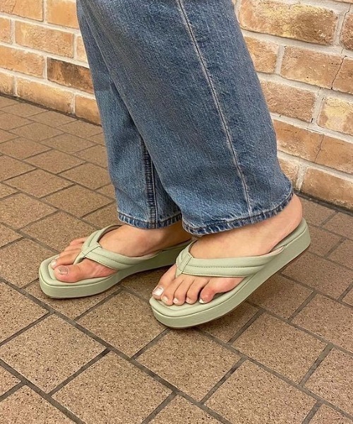 JELLY BEANS（ジェリービーンズ）の「厚底ソフトトングサンダル(215-30020)JELLY BEANS(ジェリービーンズ)（サンダル・レディース・ブラック/アイボリー/イエロー/ミント・S/M/L）」の21枚目の写真