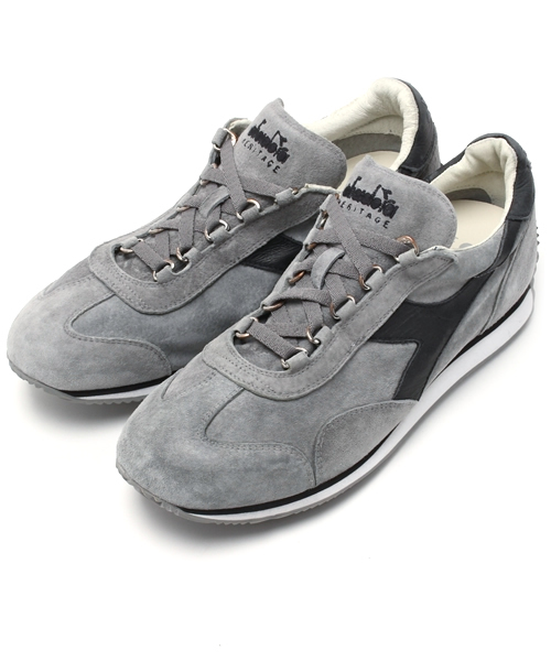 ESTNATION(エストネーション)の「DIADORA HERITAGE スニーカー(スニーカー・メンズ・イエロー/ネイビー/レッド/ライトグレー/ダークブラウン・7.5/8/6.5/8.5/9/7)」の2枚目の写真