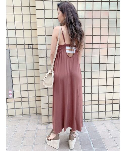 GYDA（ジェイダ）の「BACK OPEN ロングキャミワンピース（ワンピース・レディース・ブラック/ブラウン/グレー・FREE）」の10枚目の写真