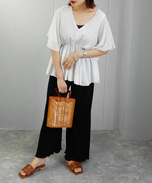 alala(アララ)の「ボリュームメッシュのスクエアフラットサンダル(サンダル・レディース・ブラック/アイボリー/ブラック×ホワイト/ブラウン系/ベージュ系・LL/S/M/L)」の11枚目の写真