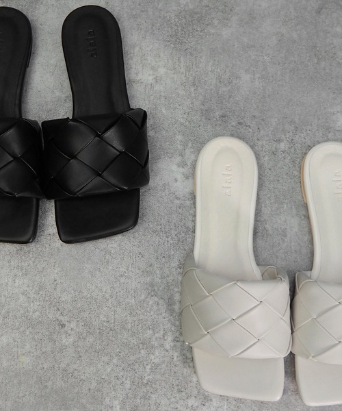 alala(アララ)の「ボリュームメッシュのスクエアフラットサンダル(サンダル・レディース・ブラック/アイボリー/ブラック×ホワイト/ブラウン系/ベージュ系・LL/S/M/L)」の20枚目の写真