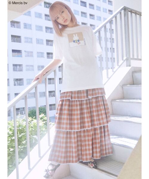 merry jenny（メリージェニー）の「miffy colorfully tee（Tシャツ/カットソー・レディース・ベージュ/オフホワイト・FREE）」の5枚目の写真