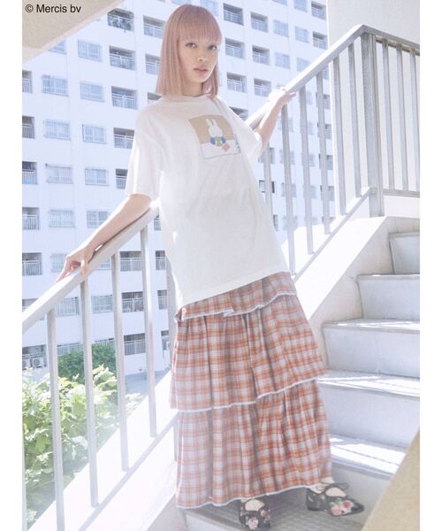 merry jenny（メリージェニー）の「miffy colorfully tee（Tシャツ/カットソー・レディース・ベージュ/オフホワイト・FREE）」の9枚目の写真