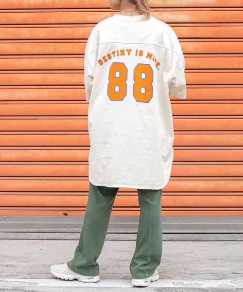Perushu(ペルーシュ)の「フットボールプリントビッグTシャツ(Tシャツ/カットソー・レディース・チャコールグレー/オフホワイト・FREE)」の10枚目の写真