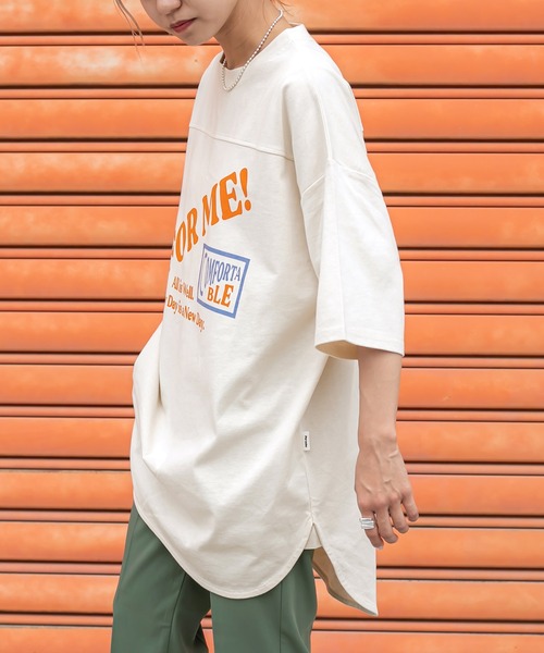 Perushu(ペルーシュ)の「フットボールプリントビッグTシャツ(Tシャツ/カットソー・レディース・チャコールグレー/オフホワイト・FREE)」の12枚目の写真
