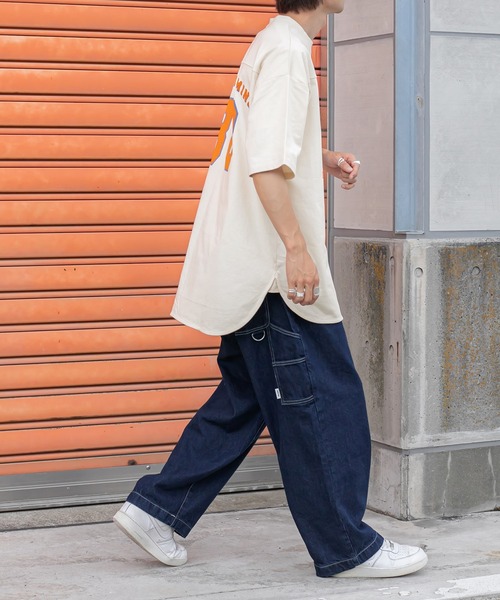 Perushu(ペルーシュ)の「フットボールプリントビッグTシャツ(Tシャツ/カットソー・レディース・チャコールグレー/オフホワイト・FREE)」の6枚目の写真