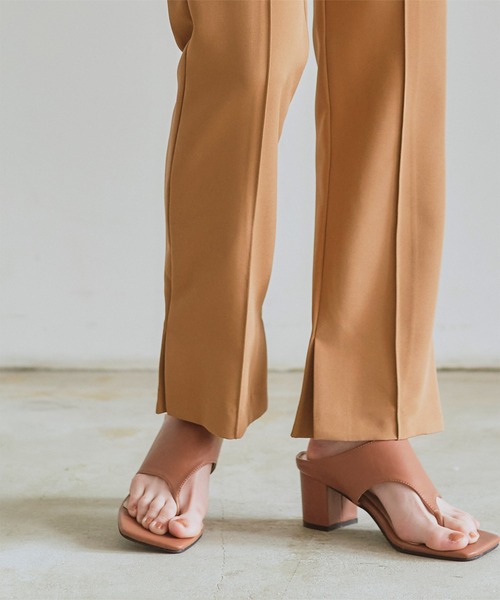 titivate(ティティベイト)の「センターピンタックスリムパンツ(その他パンツ・レディース・ライトブラウン/ブラック/モカ/グレイッシュベージュ/ダークオレンジ・S/M/L)」の10枚目の写真