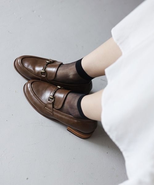 SESTO（セスト）の「レザーピースのアンティークビットローファーパンプス（ローファー・レディース・ブラック/パープル/キャメル・22.5cm/23.5cm/24.5cm/23.0cm/24.0cm/25.0cm）」の11枚目の写真