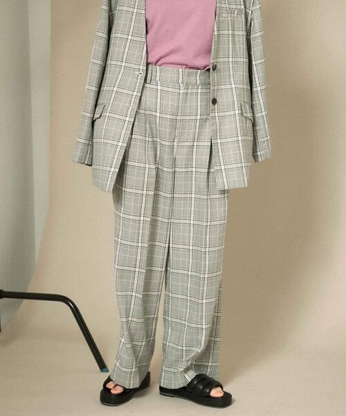 KBF（ケイビーエフ）の「ワンタックワイドスラックス（その他パンツ・レディース・グレー系その他/ベージュ/ブルー・ONE）」の9枚目の写真