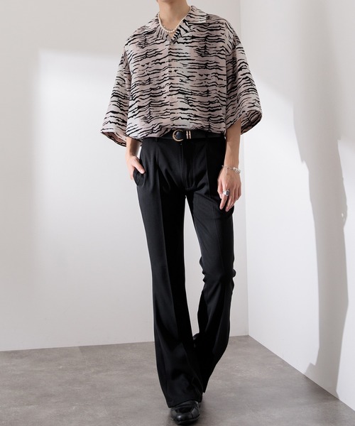 Adoon plain（アドーンプレーン）の「【Adoon plain】アソート柄シャツ（シャツ/ブラウス・メンズ・ブラック/アニマル・MEDIUM/LARGE）」の4枚目の写真