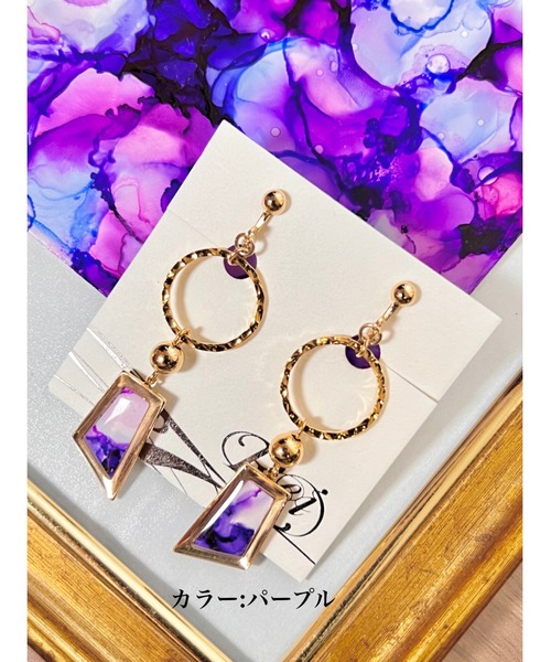 tone(トーン)の「【零-Rei-】瞬きシリーズ 揺れる多角形イヤリング(MA)(イヤリング・レディース・パープル/グレー/ターコイズブルー/グリーン/ブラウン/ブルー/イエロー/ピンク/グリーン系その他/レッド/オレンジ・FREE)」の7枚目の写真