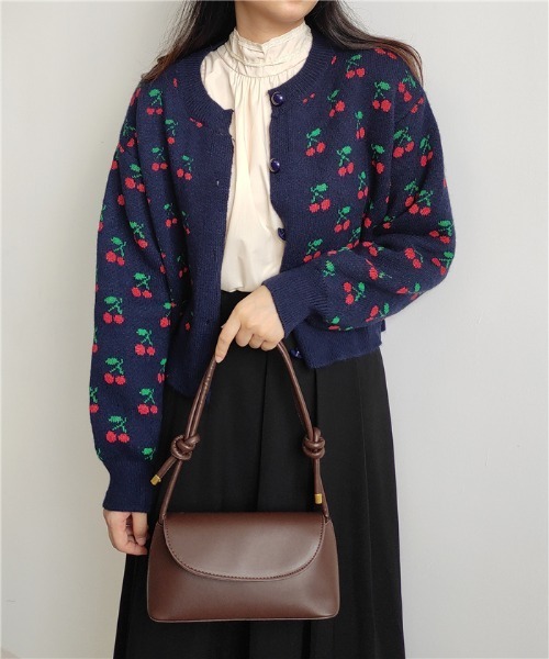 MAISON DE THERESE（メゾン ド テレーズ）の「チェリー柄ニットカーディガン（カーディガン/ボレロ・レディース・アイボリー/ネイビー・M）」の7枚目の写真