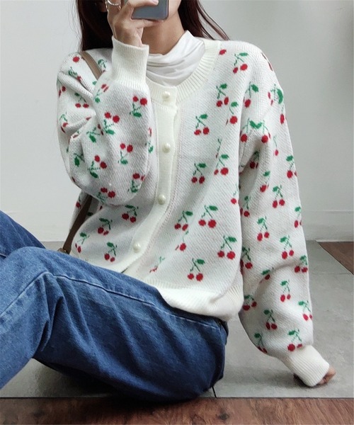 MAISON DE THERESE（メゾン ド テレーズ）の「チェリー柄ニットカーディガン（カーディガン/ボレロ・レディース・アイボリー/ネイビー・M）」の15枚目の写真