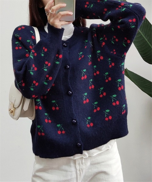 MAISON DE THERESE（メゾン ド テレーズ）の「チェリー柄ニットカーディガン（カーディガン/ボレロ・レディース・アイボリー/ネイビー・M）」の8枚目の写真