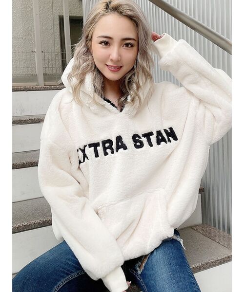 GYDA（ジェイダ）の「EXTRA STANエエコファーパーカー（パーカー・レディース・ベージュ/オフホワイト/ピンク・FREE）」の2枚目の写真