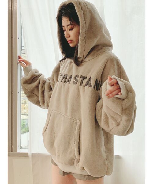 GYDA（ジェイダ）の「EXTRA STANエエコファーパーカー（パーカー・レディース・ベージュ/オフホワイト/ピンク・FREE）」の6枚目の写真