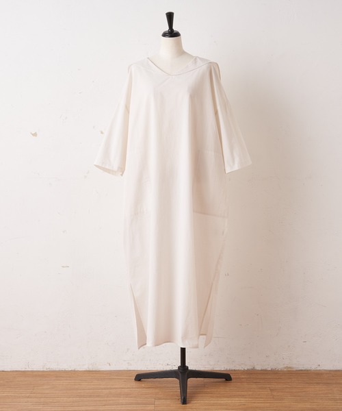 BEARDSLEY（ビアズリー）の「フロント部分の襟は細めになっているので大人も着やすいセーラーワンピース（ワンピース・レディース・カーキ/ホワイト・FREE）」の17枚目の写真