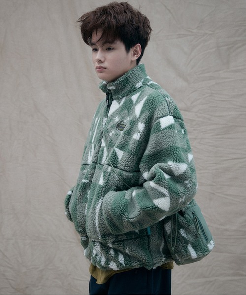 87mm(87mm)の「【87MM / Mmlg】NORDIC DUVET FLEECE JUMPER / パルチムエムエム MMLG ノルディック デュベット ボアフリース ジャンパー(ブルゾン・レディース・カーキ・MEDIUM/LARGE/SMALL)」の2枚目の写真
