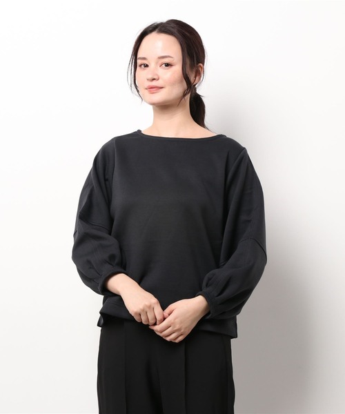LBC(エルビーシー)の「パフスリーブダンボールプルオーバー(Tシャツ/カットソー・レディース・ブラック/ブルー/ブラウン・M)」の2枚目の写真