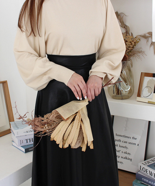 MODE ROBE（モードローブ）の「フェイクレザーフレアスカート（スカート・レディース・ブラック/アイボリー・FREE）」の20枚目の写真