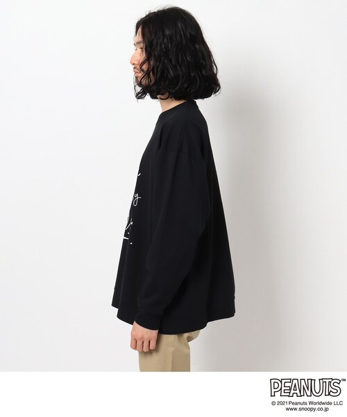 PEANUTS（ピーナッツ）の「◆PEANUTS/ピーナッツ キャラクターグラフィック ビッグシルエットスウェットTシャツ（Tシャツ/カットソー・メンズ・ブラック/ライトブルー/パープル系/アイボリー・04/02/03）」の5枚目の写真