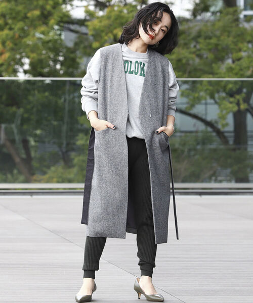 BEAMS LIGHTS(ビームスライツ)の「BEAMS LIGHTS × 長屋なぎさ / ロゴ スウェット(スウェット・レディース・グレー/グリーン・ONE SIZE)」の7枚目の写真