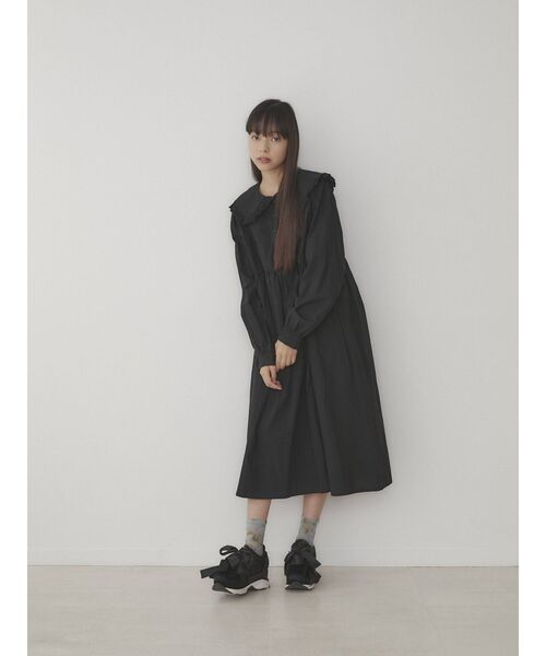 merry jenny(メリージェニー)の「リボンスニーカー(スニーカー・レディース・ブラック/アイボリー・SMALL/MEDIUM/LARGE)」の8枚目の写真