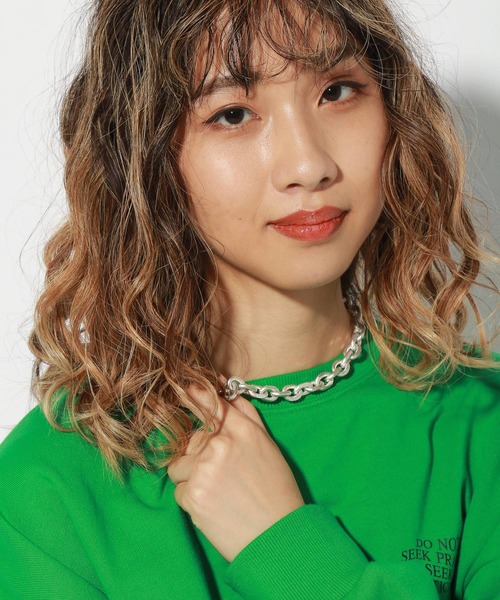 PBLIM（ページボーイリム）の「【PAGEBOYLIM】ボリュームチェーンネックレス（ネックレス・レディース・シルバー/ゴールド・FREE）」の4枚目の写真