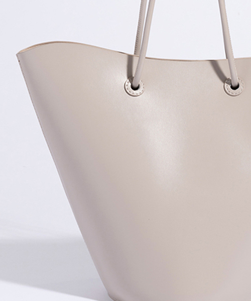 SLOBE IENA(スローブイエナ)の「【YAHKI /ヤーキ】W FACE トートバッグ◆(トートバッグ・レディース・ブラック/ベージュ・FREE)」の19枚目の写真