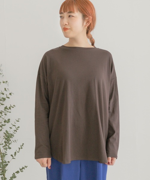 ITEMS URBANRESEARCH(アイテムズ アーバンリサーチ)の「スソラウンドロングTシャツ(Tシャツ/カットソー・レディース・チャコールグレー/ベージュ/オフホワイト・FREE)」の9枚目の写真